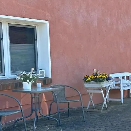 Charmante Mit Kamin In Zarchlin Daire Barkhagen